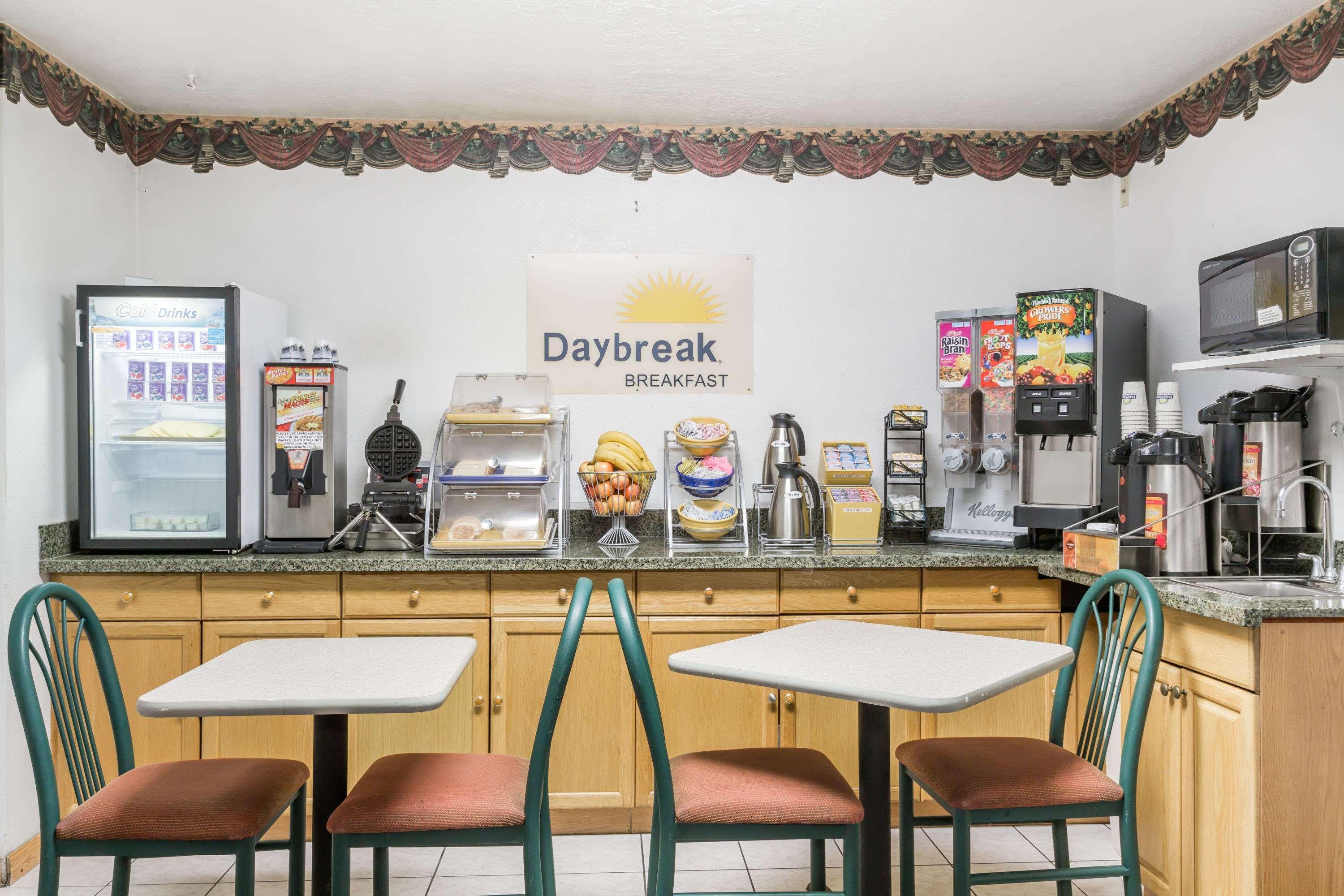 Days By Wyndham Wy Evanston